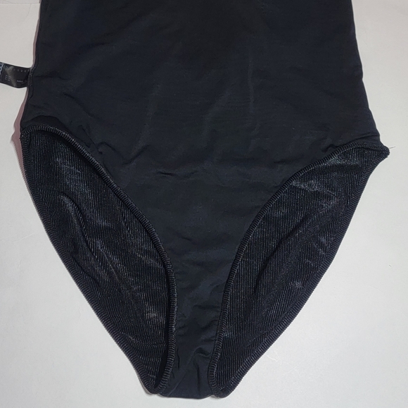 ASOS DESIGN crinkle low back swimsuit / 12. - Picture 8 of 11